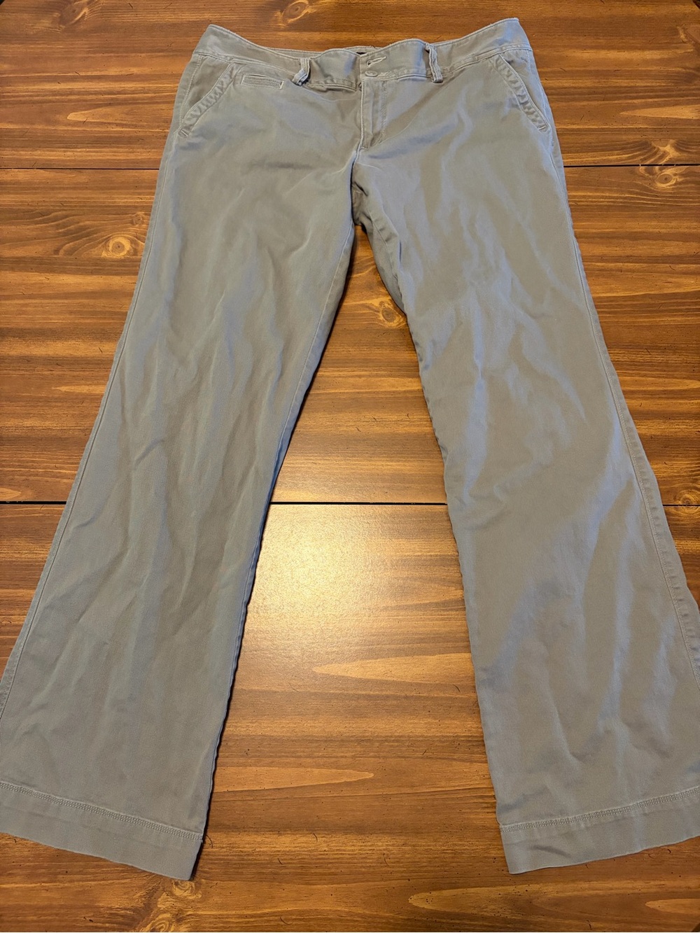American Eagle woman’s pants